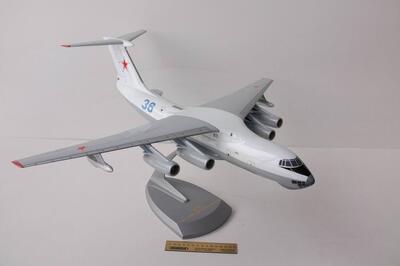 Модель самолета Ил-78 масштабная модель