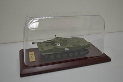 Модель плавающего танка ПТ-76 масштабная модель