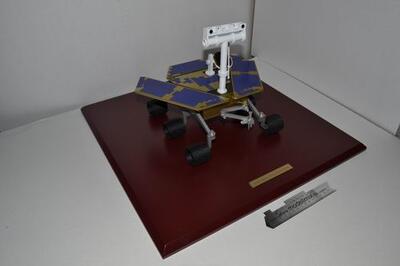 Сувенирная модель - Марсоход масштабная модель