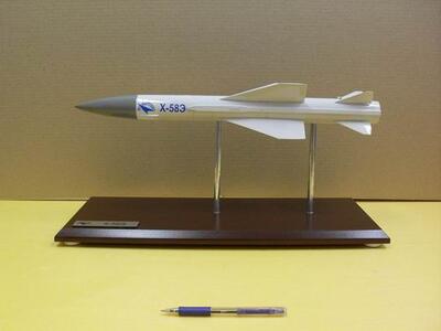 Модель ракеты Х-58Э