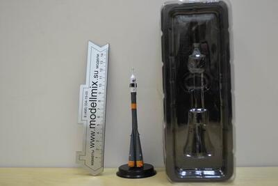 Cувенирные модели ракеты-носителя Союз-ТМА-3 масштабная модель