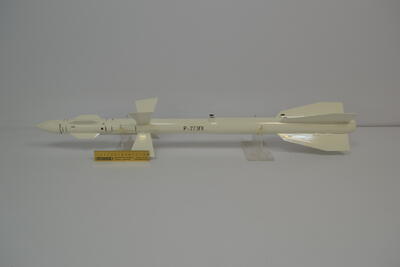 Макет управляемой авиационной ракеты класса «воздух-воздух» Р-27ЭП1 масштабная модель