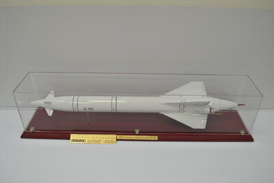 Авиационная управляемая ракета «воздух-поверхность» Х-66 масштабная модель