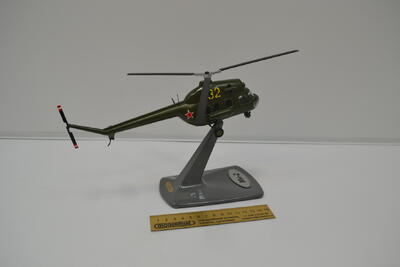 Вертолет Ми-2, упрощенная детализация масштабная модель
