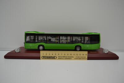 Автобус модели 5299 Нефтекамского АЗ масштабная модель