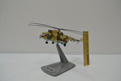 Вертолет Ми-8МТ масштабная модель