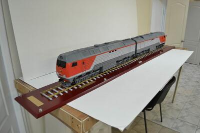 Модель локомотива 2(ТЭ)25(К) масштабная модель