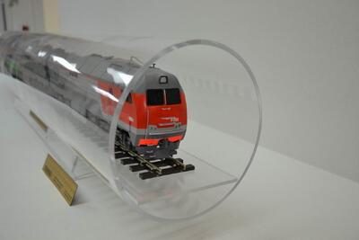 Модель локомотива 3(ТЭ)25(К)2(М) масштабная модель