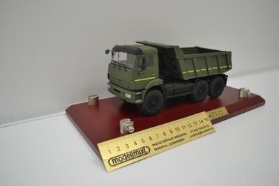 Автомобиль камского завода 65115 масштабная модель