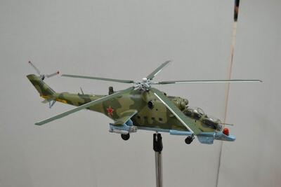 Модель вертолета Ми-24ПН масштабная модель