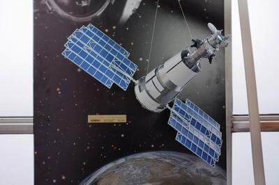 Модель спутника Ресурс-П масштабная модель