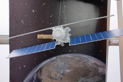 Модель спутника Метеор-М масштабная модель