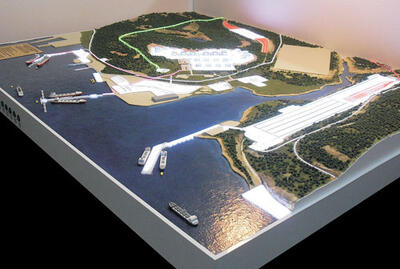 Макет нового грузового района морского порта Мурманск масштабная модель