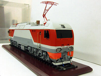 Модель локомотива ЭП(2)К масштабная модель
