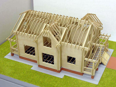 Макет строящегося деревянного дома масштабная модель