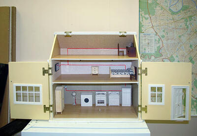 Макет «Энергоснабжение жилого дома с электронным счетчиком» масштабная модель