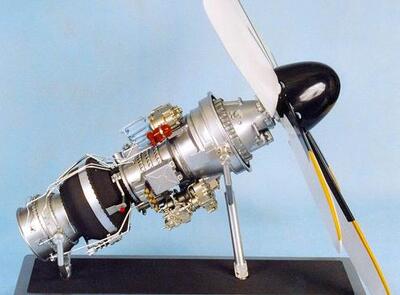 Макет авиационного двигателя ТБ7-117СМ масштабная модель