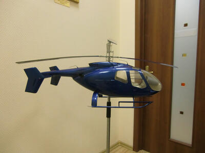 Модель вертолета легкого класса масштабная модель