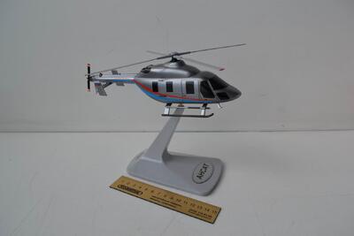 Модель вертолета 