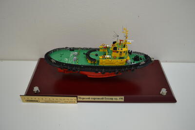 Морской портовый буксир проект 498 масштабная модель