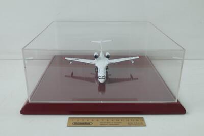 Модель самолета-амфибии Бе-200ЧС масштабная модель