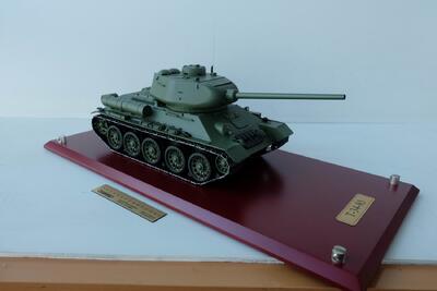 Советский средний танк переода ВОВ Т-34/85 масштабная модель