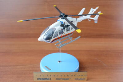 Вертолет МЧС России ЕС-145 масштабная модель