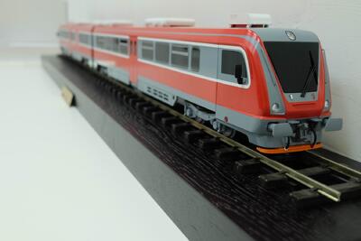 Модель дизель-поезда ДП-С масштабная модель