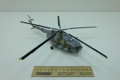 Вертолет Ми-17 (камуфляж) масштабная модель