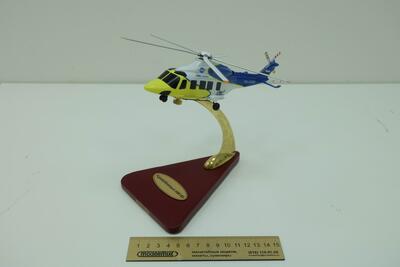 Модель вертолета AW189 масштабная модель