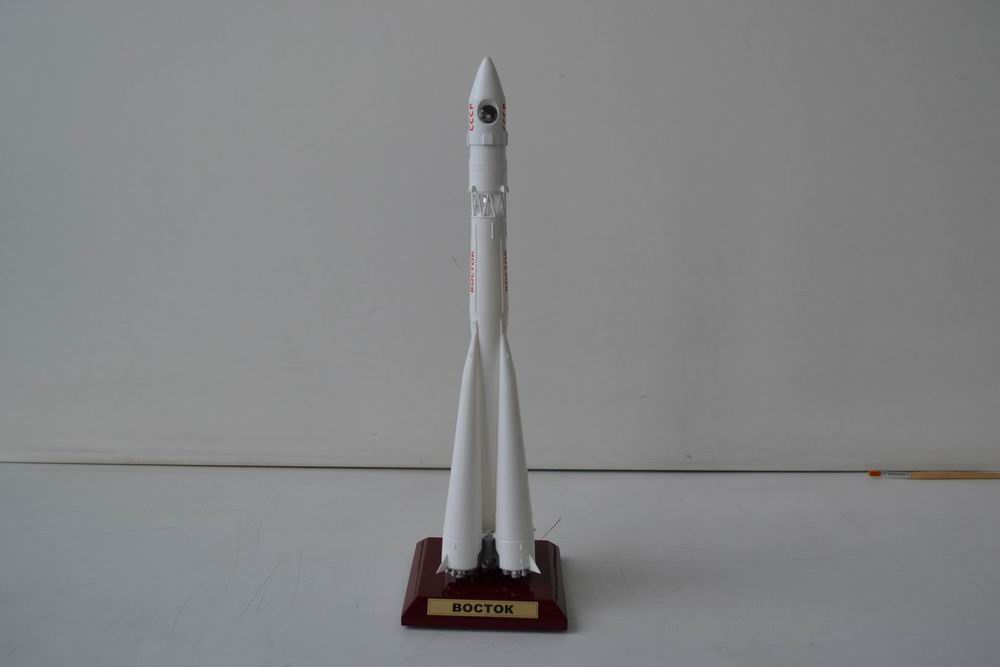 Первый конструктор ракеты в ссср. Модель ракеты. Ракета миниатюра. Запуск модели ракеты. Полноразмерный макет ракеты «Восток»,.